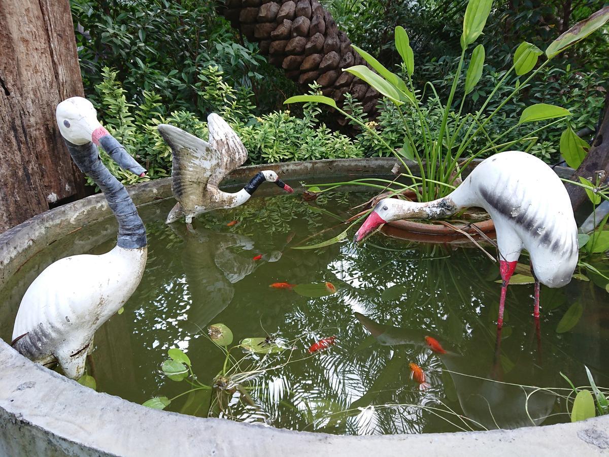 Lopburi Palm Resort Luaran gambar